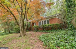 2 WILSON CIRCLE, MILTON, PA 17847