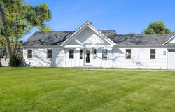 4 Bonita Road, East Quogue, NY 11942