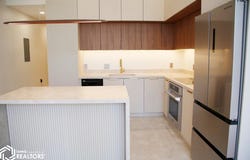 51 E Broadway #201, Fairfield, IA 52556
