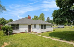 716 Langrick Street, Sturgis, MI 49091