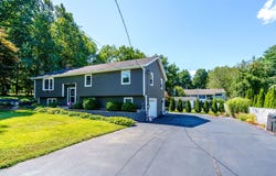59 Hudson St, Leominster, MA 01453