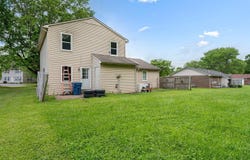 2708 Debbie Drive, Bowling Green, KY 42104