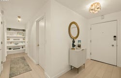 200 BURNHAM Rd, LakeOswego, OR 97034