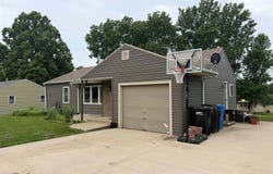 411 N 8th St, Akron, IA 51001