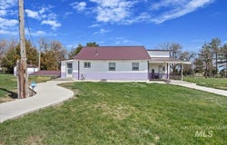 40 W 420 N, Shoshone, ID 83352