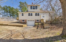 5 Pilgrim Ave, Wareham, MA 02571