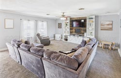 1136 W Cinderella Dr, Pampa, TX 79065