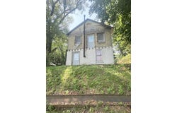 10567 Clear Lake Avenue, Battle Creek, MI 49014