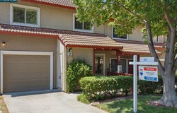 1167 Saint Matthew Pl, Concord, CA 94518