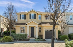 704 Tennyson DR, GILROY, CA 95020