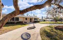 1139 Roberts Street, Ormond Beach, FL 32174