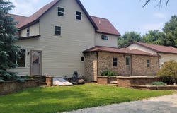 382 Keigwin Road, Walnut, IL 61376