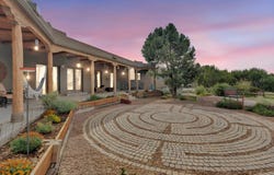 62 Anne Pickard Loop, Tijeras, NM 87059