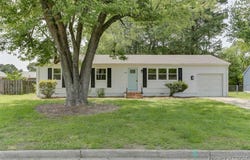 525  Helm Dr, Newport News, VA 23602