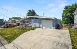 1181 Jeanie J Avenue, Akron, OH 44310