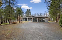 41 Sand Hill Lane, Florida, NY 10921