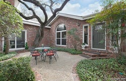 1 VILLA BONITA, San Antonio, TX 78230-2746