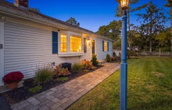 7 Spinning Brook Road, South Yarmouth, MA 02664