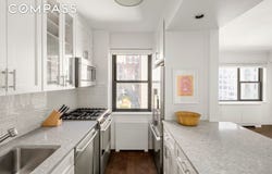 136 East 76th Street, New York, NY 10021