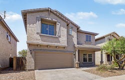 2042 W DAVIS Road, Phoenix, AZ 85023