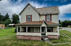 123 Dover Rd NE, Sugarcreek, OH 44681