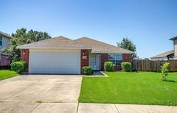 1604 Withers Way, Krum, TX 76249