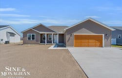 243 Oregon, Marysville, MI 48040