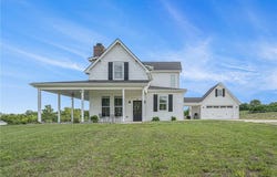 733 SE 208th Street, Holt, MO 64048