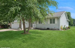 304 NW Park 26th Street, Waverly, IA 50677
