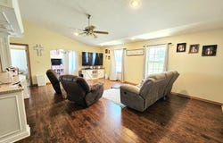 538 E State Line Road, Baxter Springs, KS 66713
