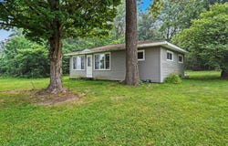 45296 15th Avenue, Bloomingdale, MI 49026