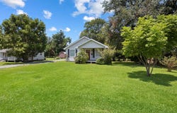 6943 Howe, Groves, TX 77619