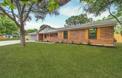 1902 Moonlight Drive, Denton, TX 76208