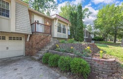 1108 NW Canterbury Road, Blue Springs, MO 64015