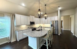 1913 Maplewood Drive, Glenn Heights, TX 75154