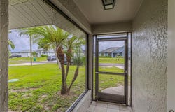 321 NE 10th St, CAPE CORAL, FL 33909