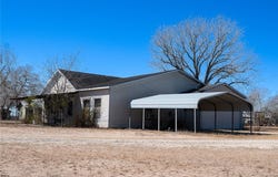 1580 Middle, George West, TX 78022