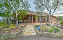 40 Calyx Lane, Cedar Crest, NM 87008