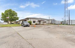 1485 N Main Street, Paris, TX 75460