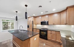635 Willoughby Way W, Minnetonka, MN 55305