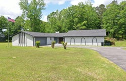 133 Magnolia Rd, Laurel, MS 39443