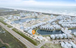 104 Sunnyside Ln, Port Aransas, TX 78373