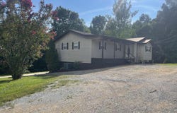 227 SOUTHERN Lane, Tazewell, TN 37879