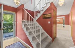 905 Sycamore Drive, Lincoln, NE 68510