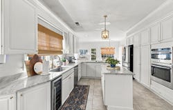 8841 SOMERSET Ln, Germantown, TN 38138