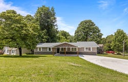 17 Hill Street, Ringgold, GA 30736