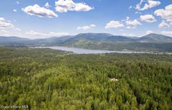 1427 Roop Rd, Cocolalla, ID 83813