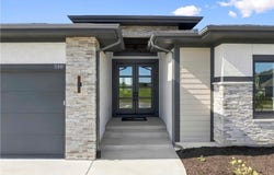 510 Bentwater Drive, Raymore, MO 64083