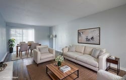 1989 Hunting Lake Court Court, Kirkwood, MO 63122