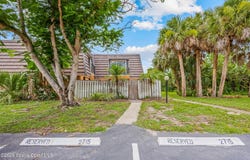 2715 Vista Oaks Circle NE, Palm Bay, FL 32905